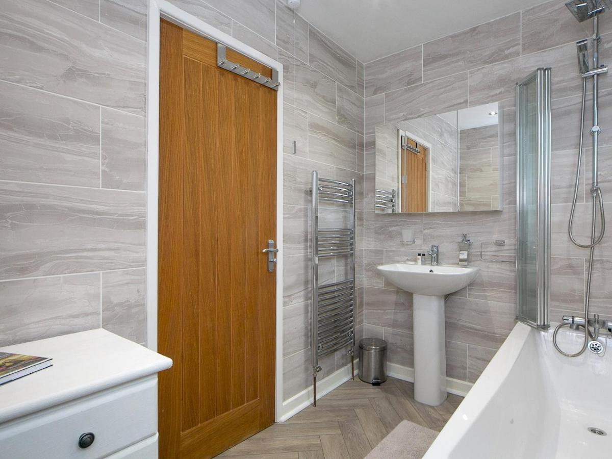 Pass The Keys Modern Coastal Home In Bull Bay Amlwch Luaran gambar